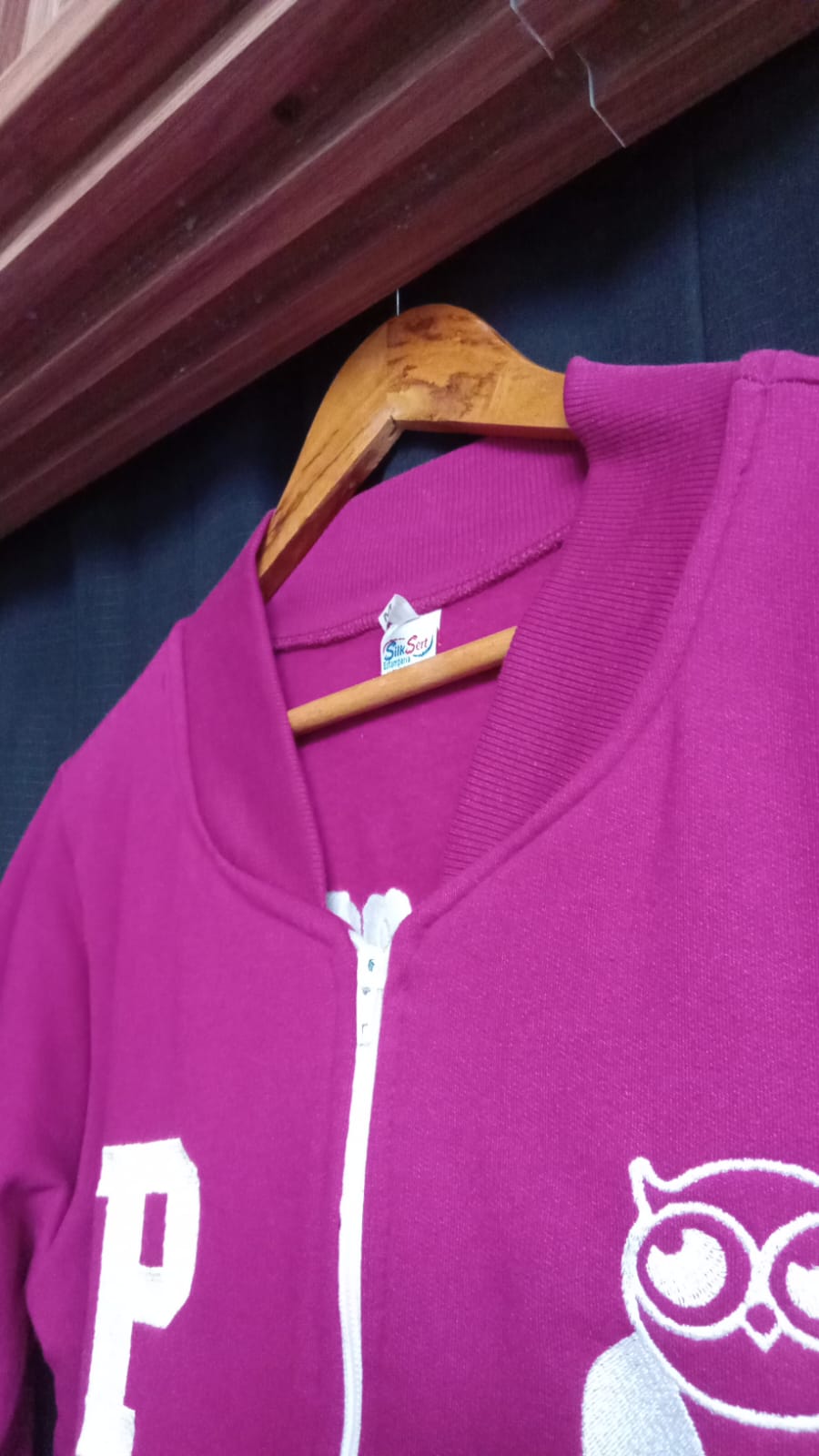 Moletom College com Zíper Premium | Jaqueta College Unissex Personalizada Silksert — imagem 5