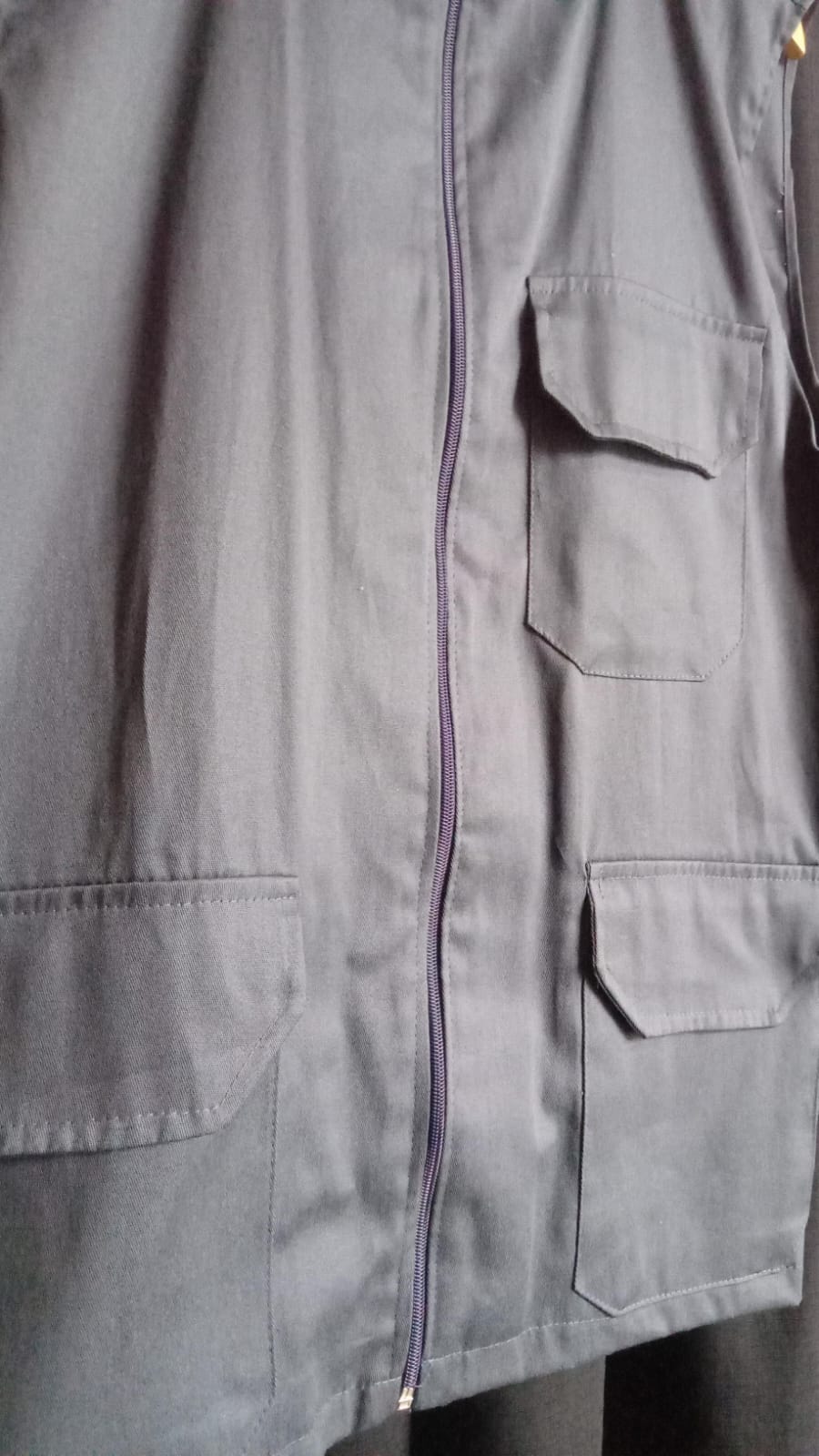 Colete Operacional sem Gola com 4 Bolsos e Lapelas | Colete Multiuso Profissional Silksert — imagem 3